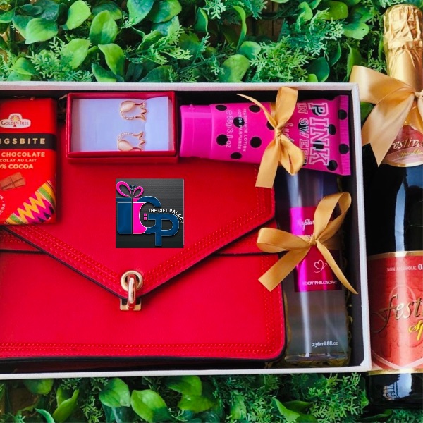 Gift package image by The Gift Palace