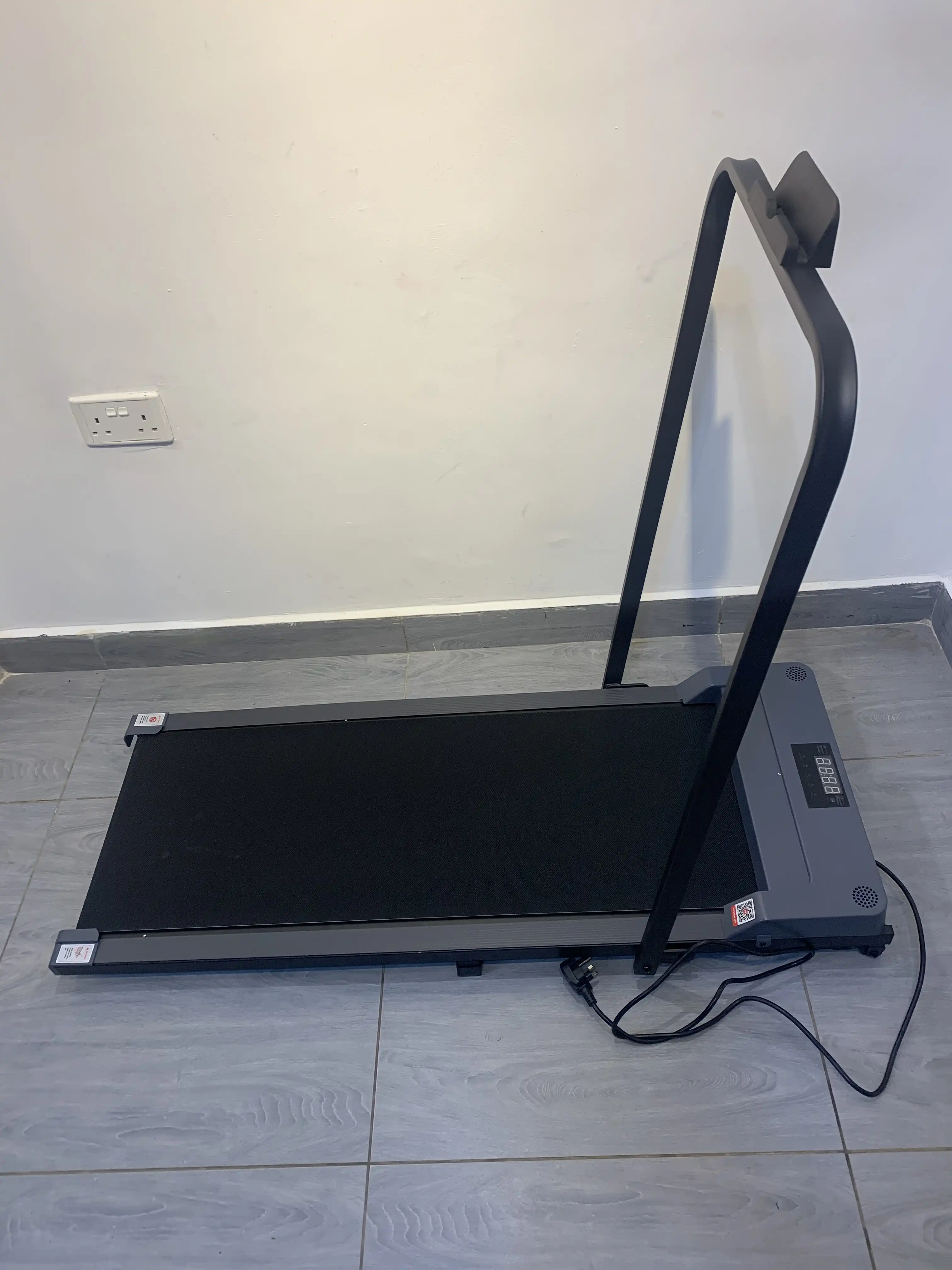 Walking Pad with Handle Bar , Bluetooth speaker and Phone App - 100kg Capacity image by Muscly Fitness Shop