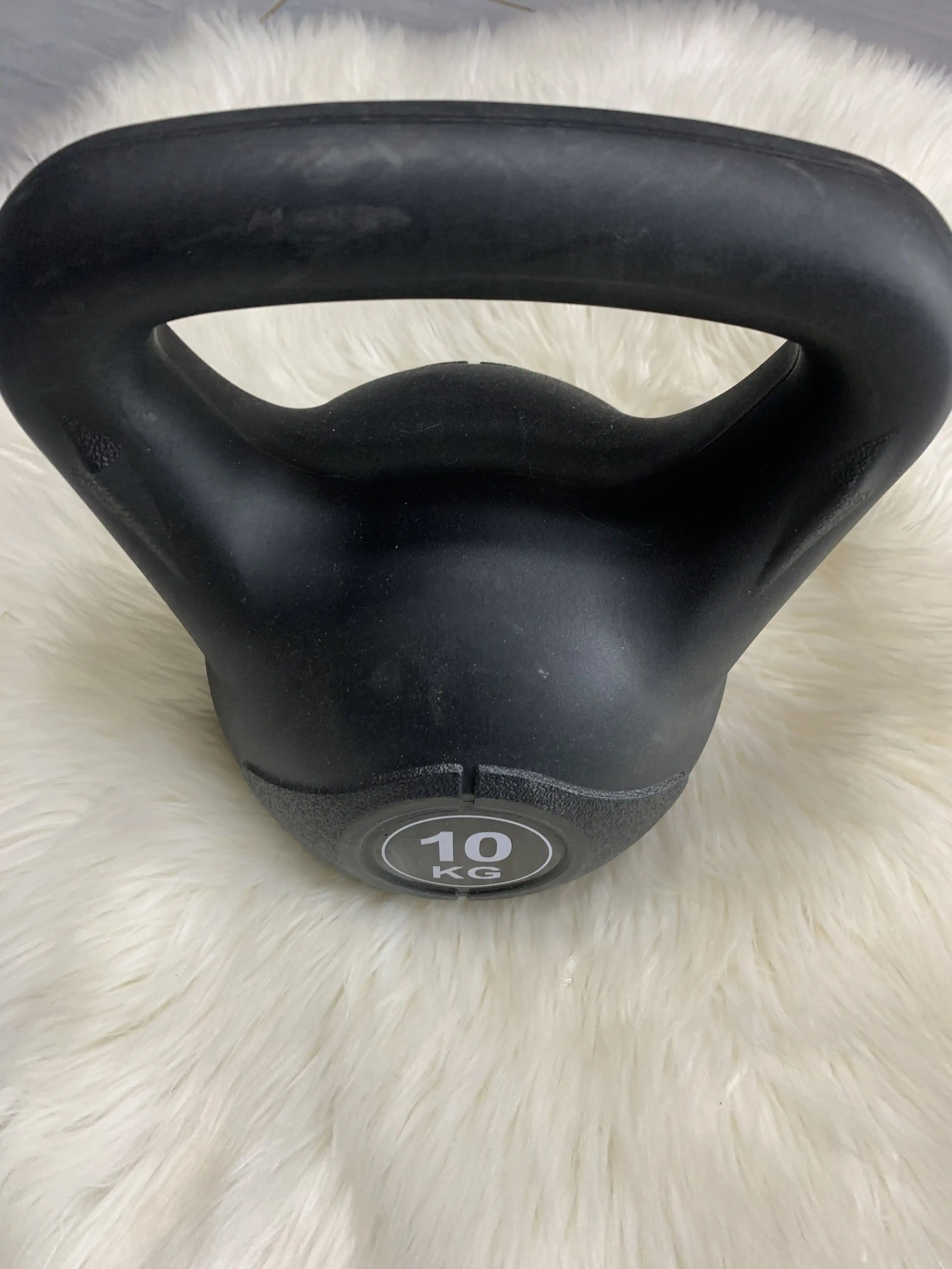 10kg Vinyl Kettlebell image by Muscly Fitness Shop